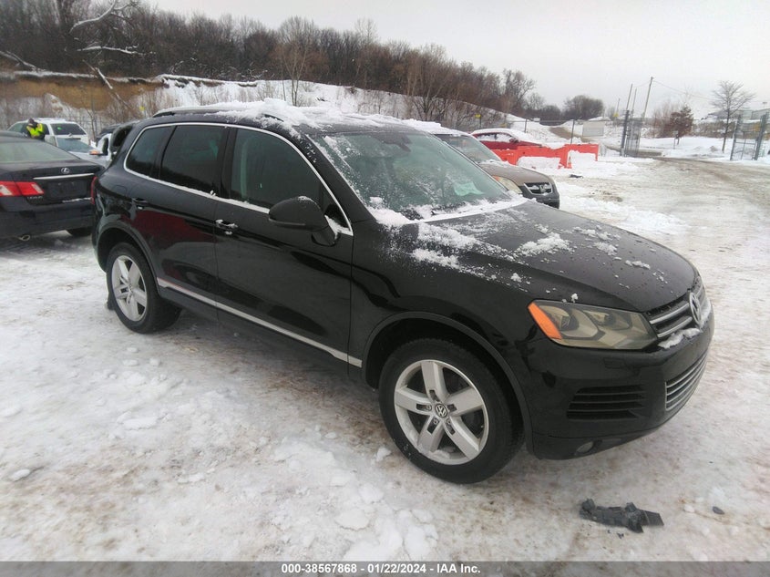2013 VOLKSWAGEN TOUAREG TDI LUX - WVGEP9BP1DD004942