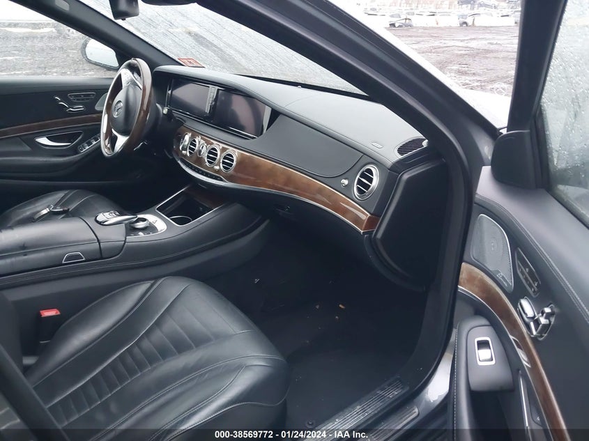 2016 MERCEDES-BENZ S 550 4MATIC WDDUG8FB5GA280321