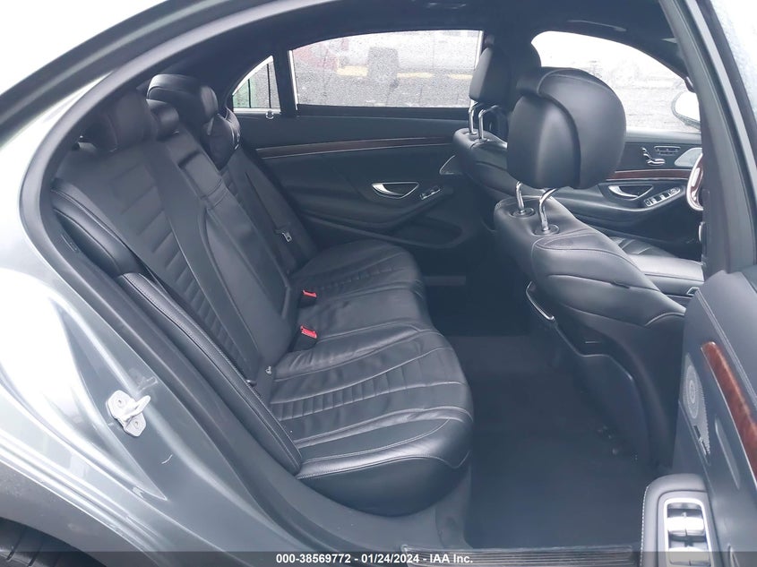 2016 MERCEDES-BENZ S 550 4MATIC WDDUG8FB5GA280321