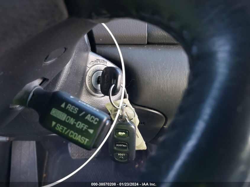 2002 Toyota Camry Se VIN: 4T1BF30K22U509203 Lot: 38570208