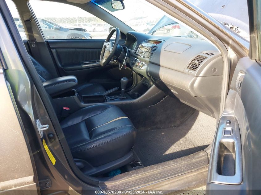 2002 Toyota Camry Se VIN: 4T1BF30K22U509203 Lot: 38570208