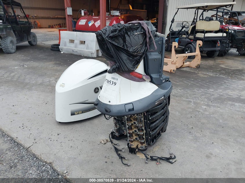 2013 YAMAHA 350 V8 BOAT MOTOR