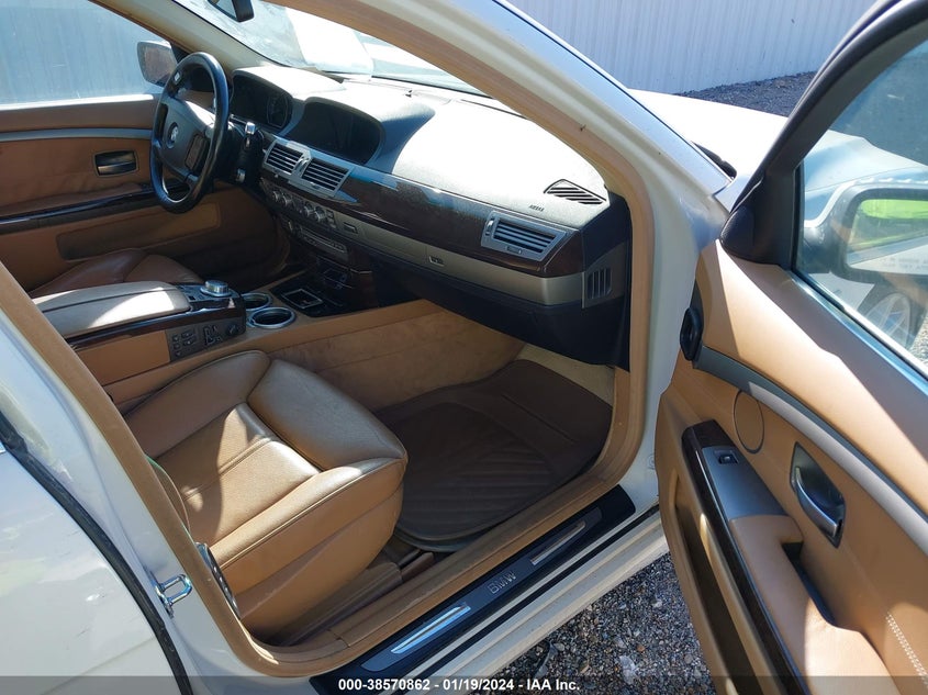 2008 BMW 750I VIN: WBAHL83518DT12281 Lot: 38570862