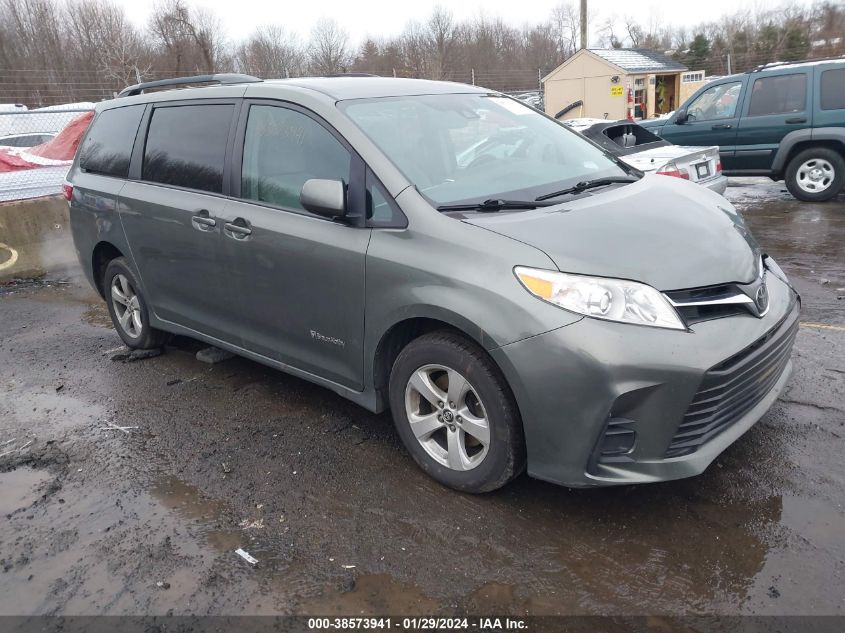 TOYOTA-SIENNA-5TDKZ3DC8JS909008