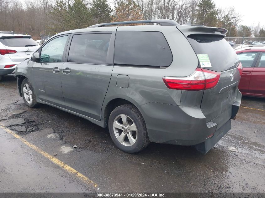 5TDKZ3DC8JS909008 2018 TOYOTA SIENNA, photo no. 3