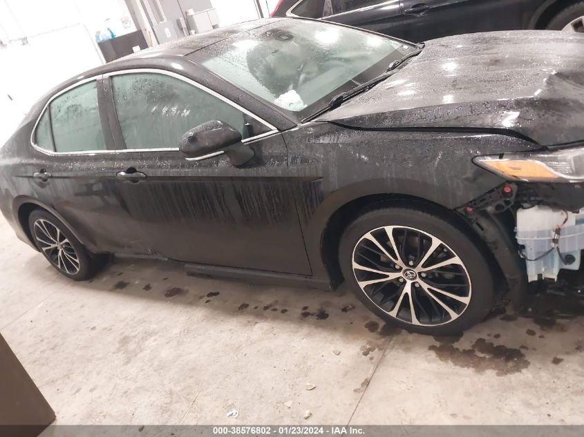 2018 Toyota Camry Se VIN: 4T1B11HK1JU101927 Lot: 38576802