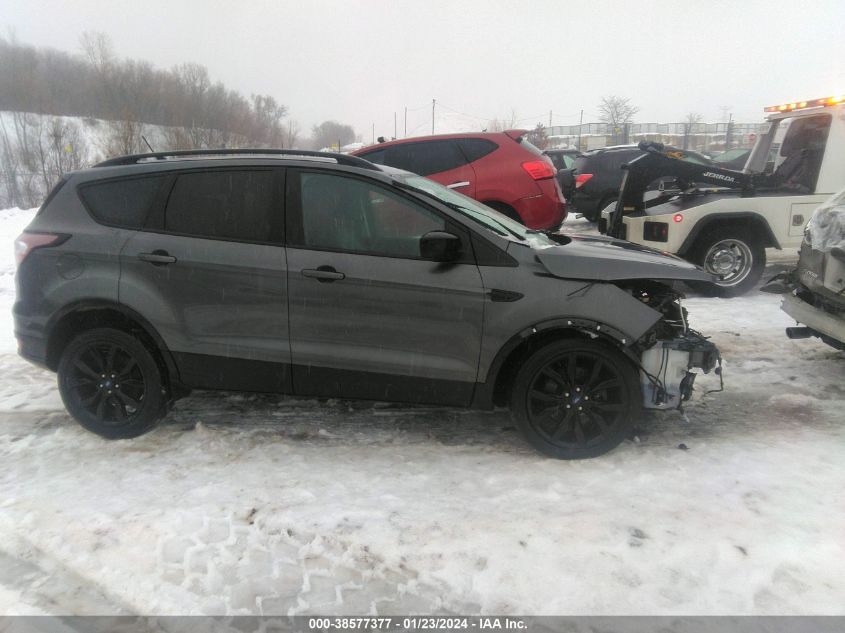 1FMCU9GD3JUB10397 2018 Ford Escape Se