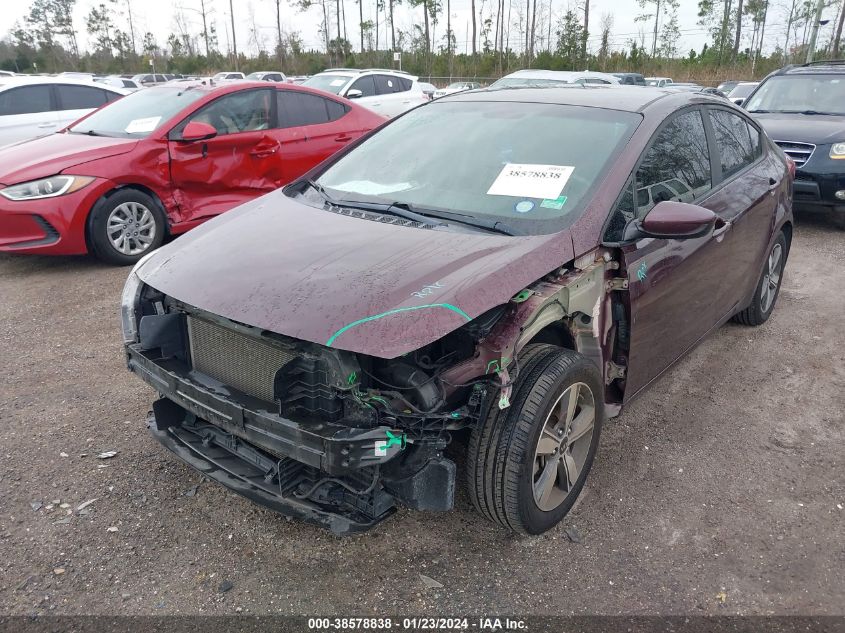 3KPFL4A77JE172300 2018 Kia Forte Lx