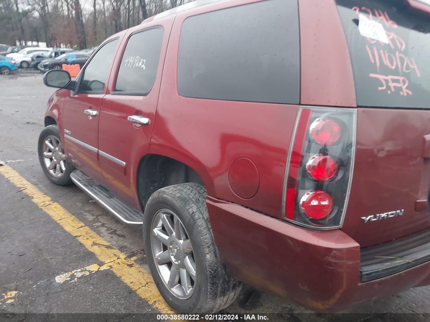 2013 GMC YUKON DENALI - 1GKS1EEF6DR363246