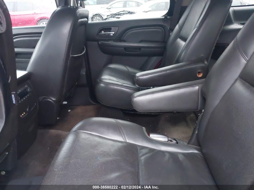 2013 GMC YUKON DENALI - 1GKS1EEF6DR363246