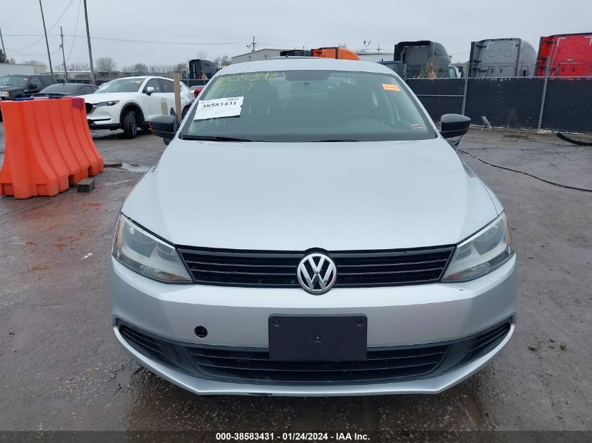 2014 Volkswagen Jetta 2.0L S VIN: 3VW2K7AJXEM325114 Lot: 38583431