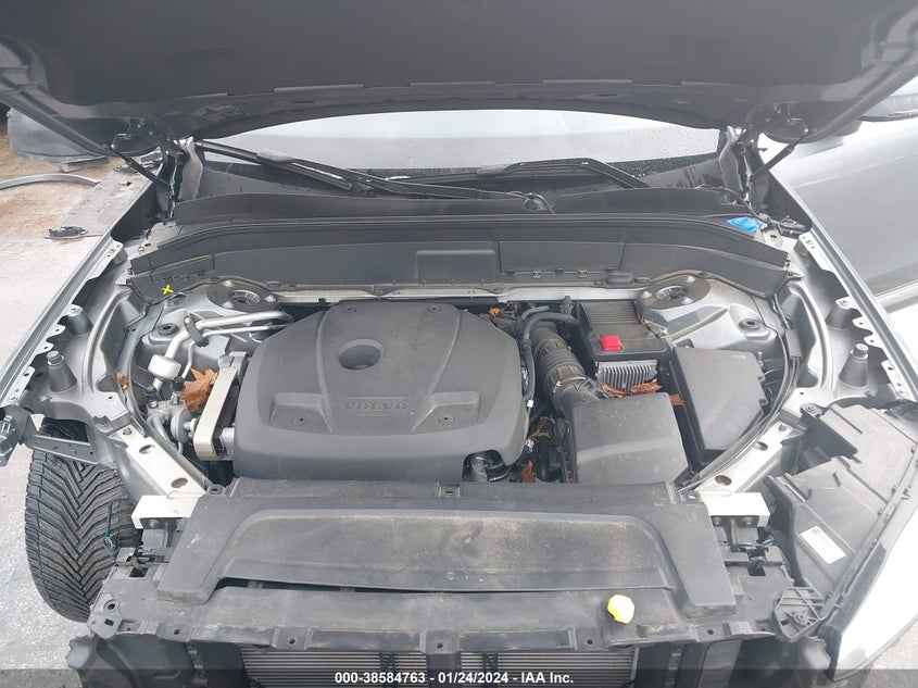 Image 10 of 2019 Volvo XC90  salvage vehicle - Lot #38584763 at IAAI