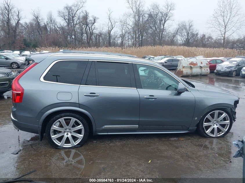 Image 14 of 2019 Volvo XC90  salvage vehicle - Lot #38584763 at IAAI