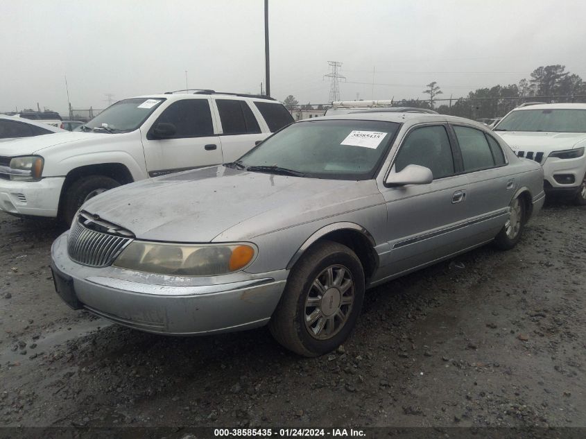 1LNHM97VX1Y715962 2001 Lincoln Continental