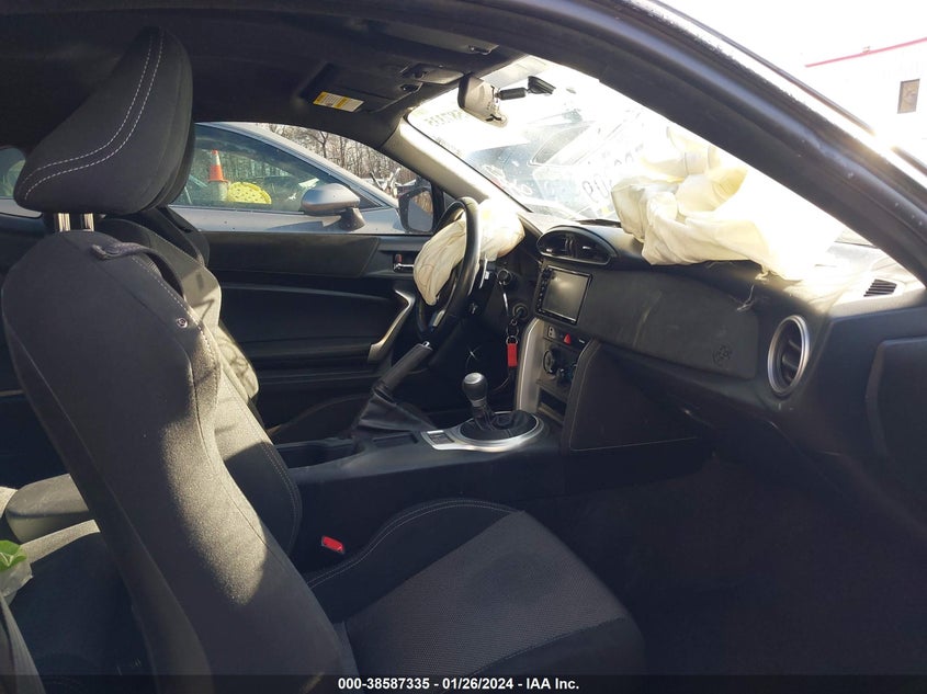 2017 Toyota 86 VIN: JF1ZNAA19H8700222 Lot: 38587335