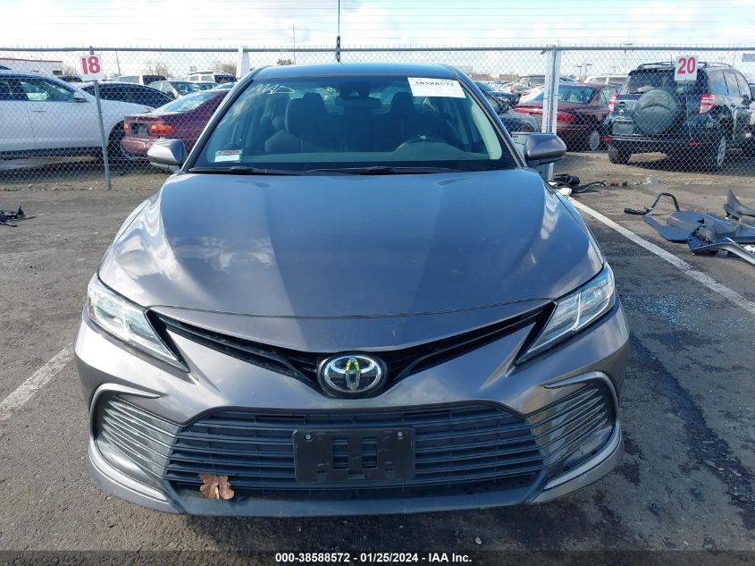 2021 Toyota Camry Le VIN: 4T1C11AK2MU600738 Lot: 38588572