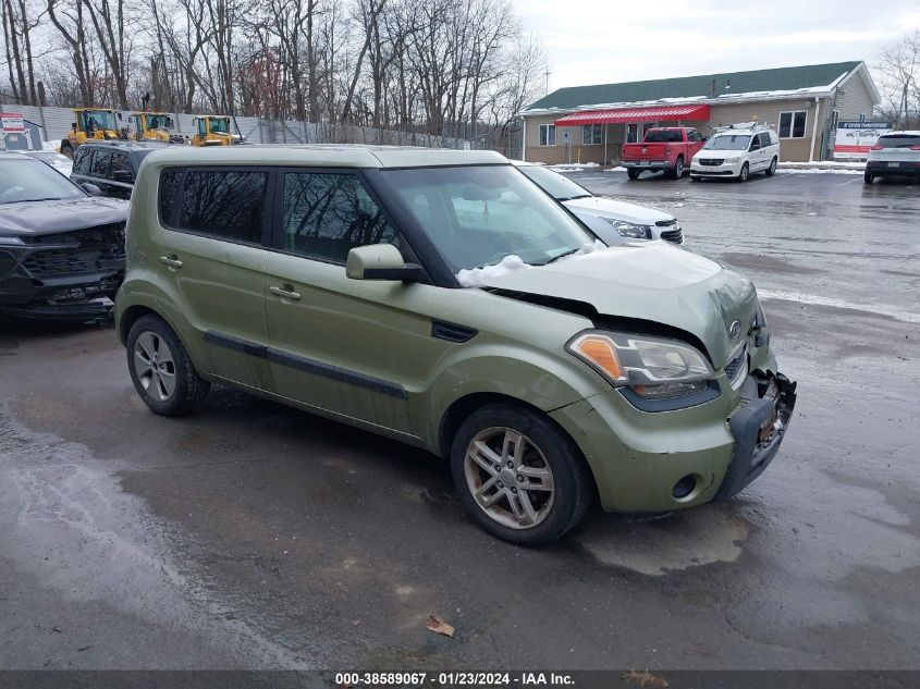 2011 Kia Soul + VIN: KNDJT2A27B7239899 Lot: 38589067