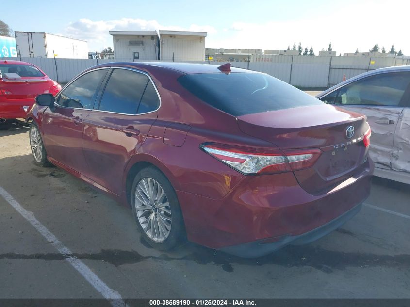 4T1B11HK7JU549010 2018 Toyota Camry Xle