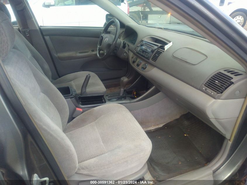 JTDBE32K820039366 2002 Toyota Camry Le/Se/Xle