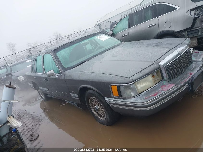 1LNLM81W3NY756770 1992 Lincoln Town Car Executive