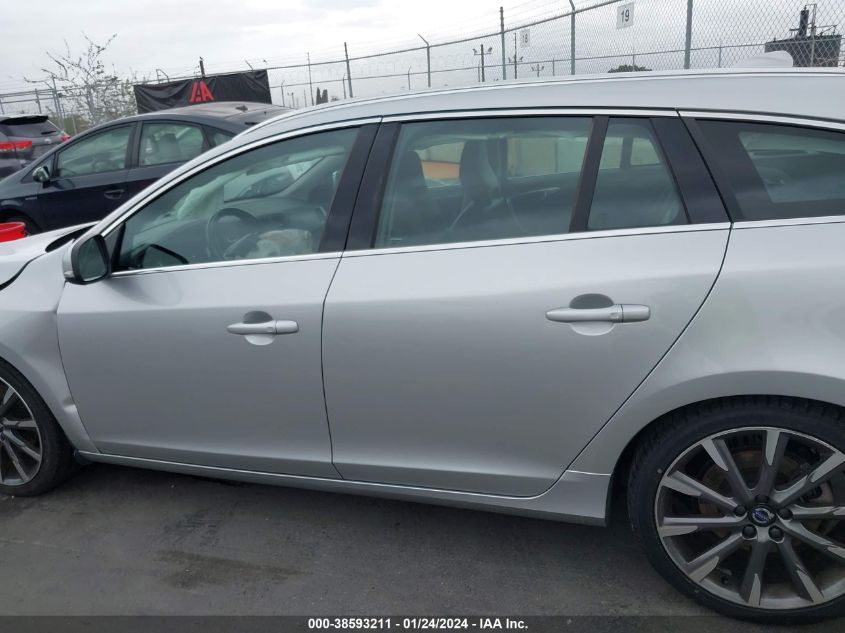 2015 Volvo V60 T5 Platinum VIN: YV140MEMXF1270175 Lot: 38593211