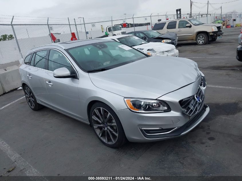 2015 Volvo V60 T5 Platinum VIN: YV140MEMXF1270175 Lot: 38593211