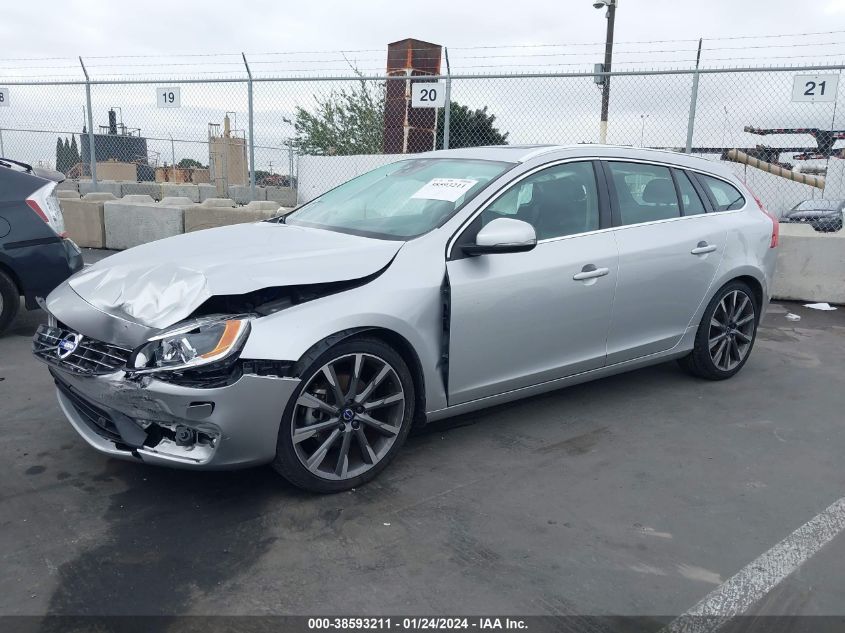 2015 Volvo V60 T5 Platinum VIN: YV140MEMXF1270175 Lot: 38593211