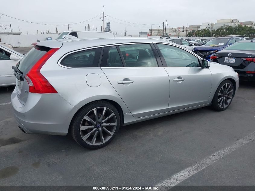 2015 Volvo V60 T5 Platinum VIN: YV140MEMXF1270175 Lot: 38593211