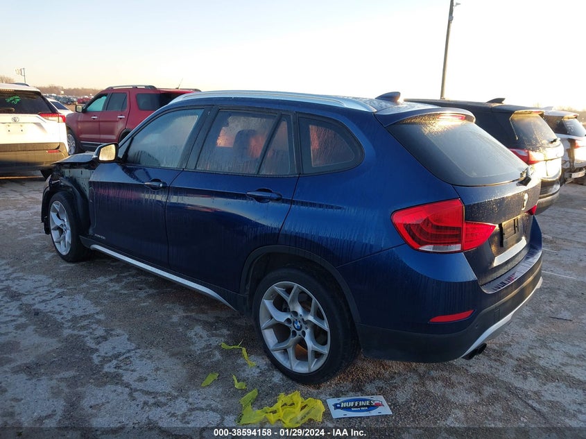 2015 BMW X1 xDrive28I VIN: WBAVL1C58FVY35766 Lot: 38594158