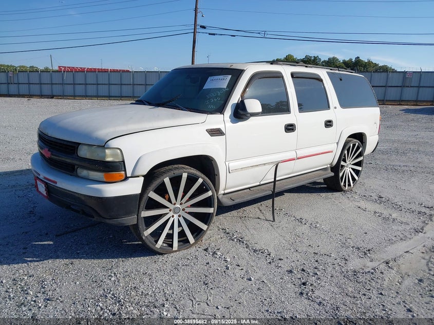 2001 CHEVROLET SUBURBAN auction photo 2