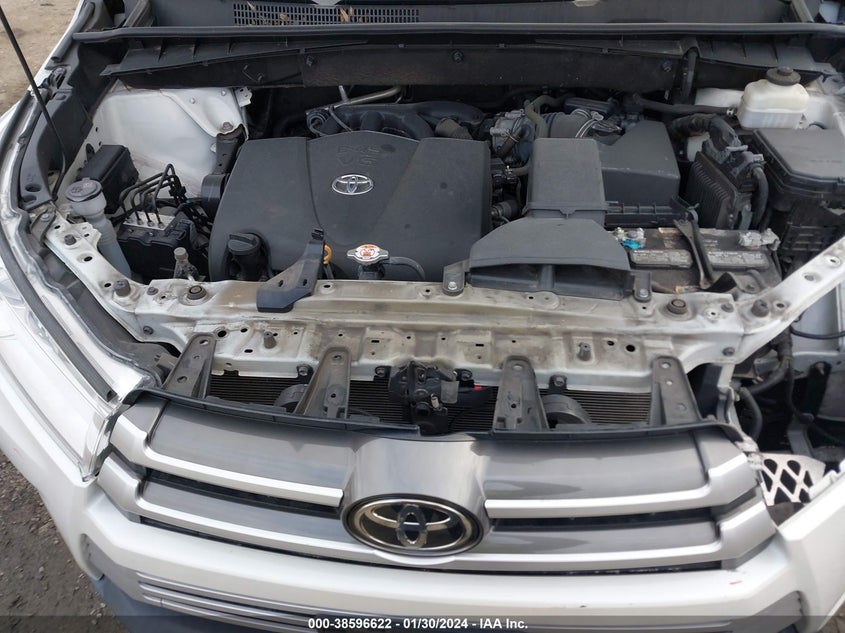 2019 TOYOTA HIGHLANDER VIN: 5TDBZRFH0KS995864