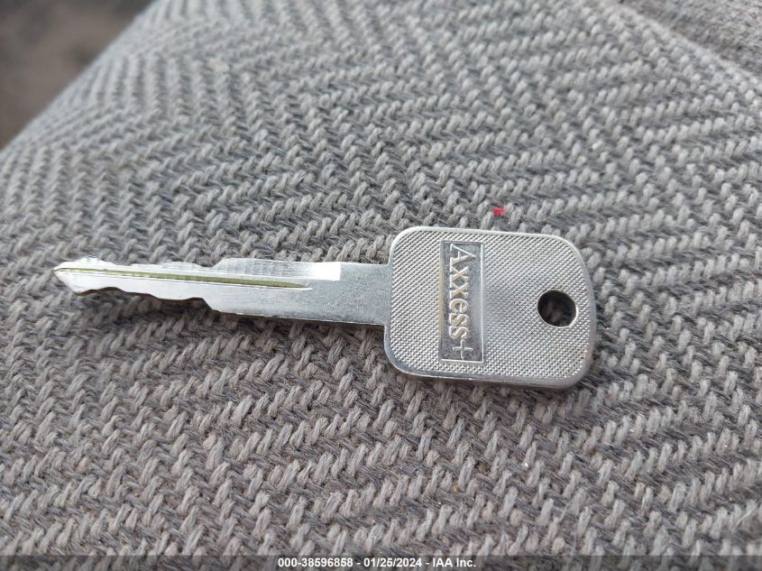 2001 Ford Super Duty F-350 Srw Lariat/Xl/Xlt VIN: 1FDSX35L21EA28326 Lot: 38596858