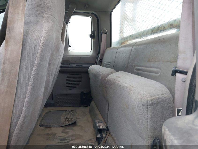 2001 Ford Super Duty F-350 Srw Lariat/Xl/Xlt VIN: 1FDSX35L21EA28326 Lot: 38596858