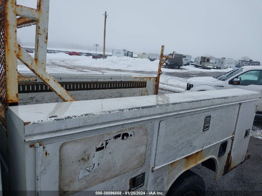 2001 Ford Super Duty F-350 Srw Lariat/Xl/Xlt VIN: 1FDSX35L21EA28326 Lot: 38596858