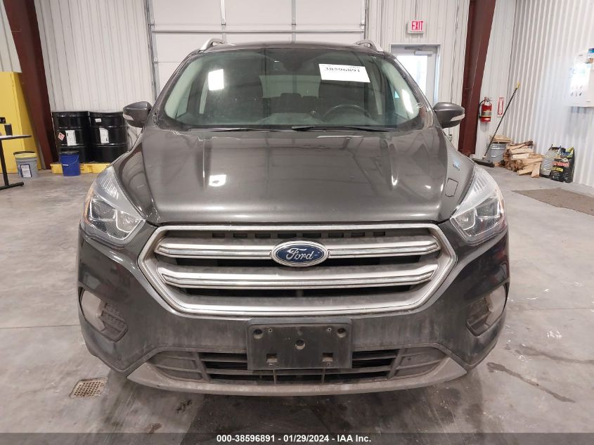 1FMCU9J93HUA64343 2017 Ford Escape Titanium