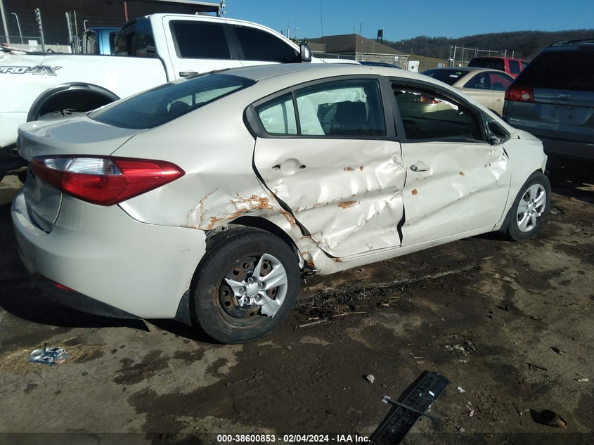 2015 KIA FORTE LX - KNAFK4A6XF5372632
