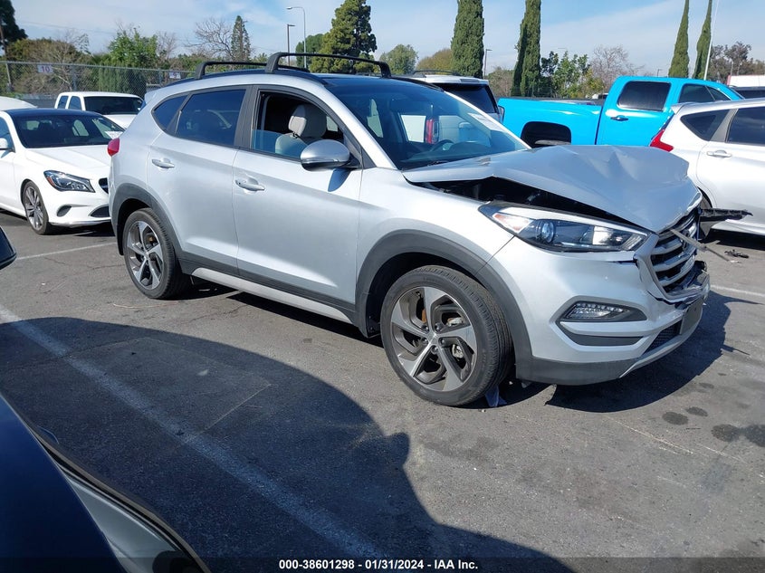 2018 HYUNDAI TUCSON VIN: KM8J33A21JU737873