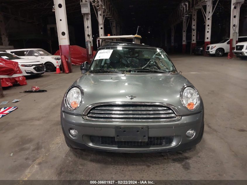 2010 Mini Cooper VIN: WMWMF3C57ATZ27812 Lot: 38601927