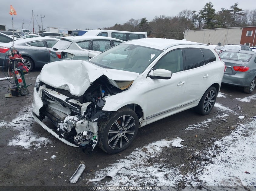 VIN YV449MRU8H2211142 2017 VOLVO XC60 T6 INSCRIPTION