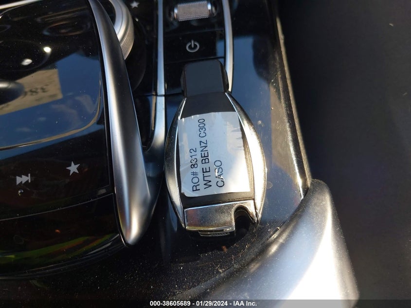 2018 MERCEDES-BENZ C 300 VIN: WDDWK4JB8JF703233