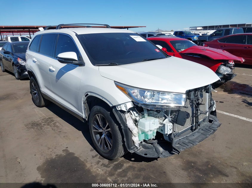 2019 TOYOTA HIGHLANDER LE VIN: 5TDZZRFH2KS311301