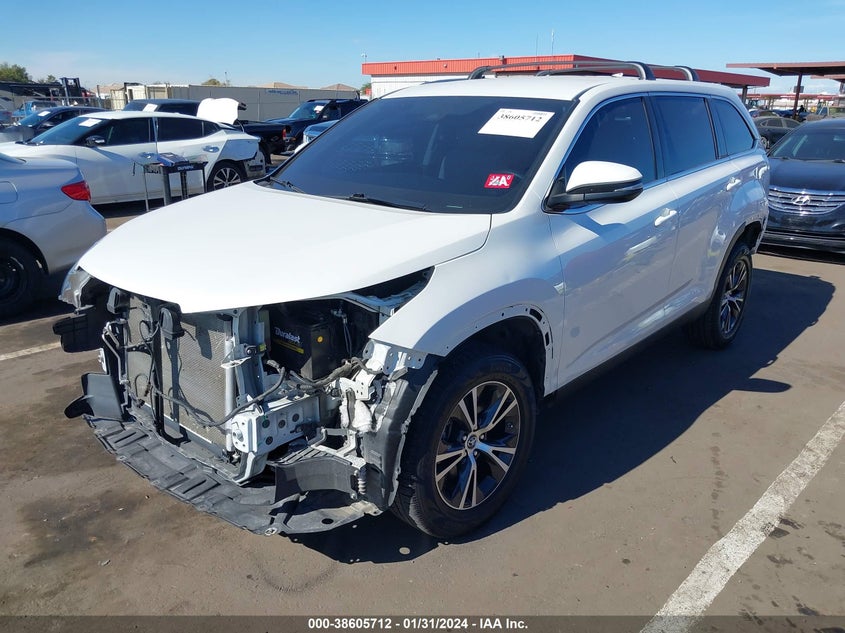 2019 TOYOTA HIGHLANDER LE VIN: 5TDZZRFH2KS311301