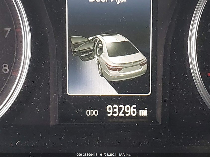 Image 15 of 2017 Toyota Camry  salvage vehicle - Lot #38606418 at IAAI