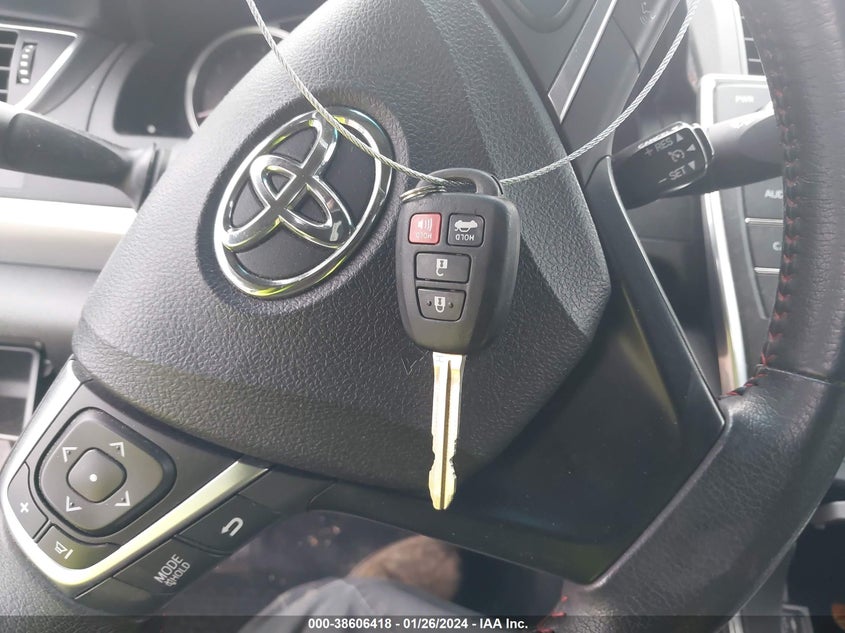 Image 11 of 2017 Toyota Camry  salvage vehicle - Lot #38606418 at IAAI