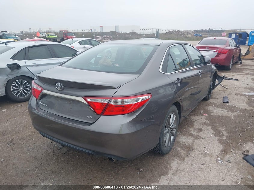 Image 4 of 2017 Toyota Camry  salvage vehicle - Lot #38606418 at IAAI