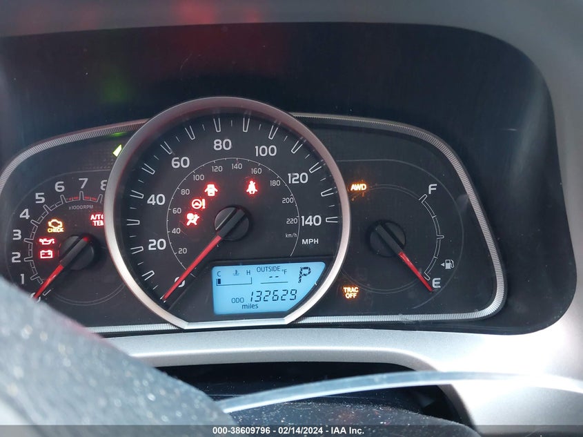 2014 TOYOTA RAV4 XLE - 2T3RFREV6EW152091