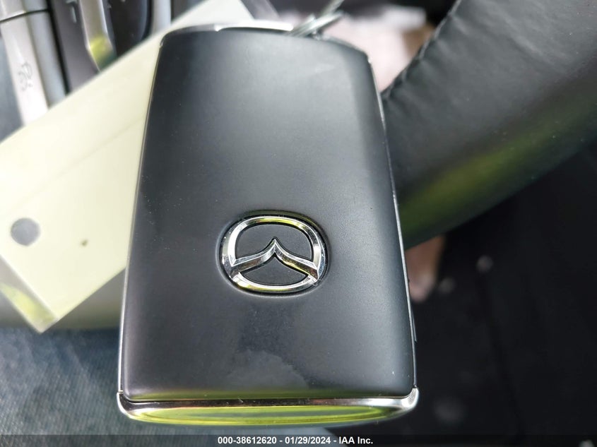 VIN 3MVDMBBM1PM561055 2023 MAZDA CX-30 2.5 S SELECT