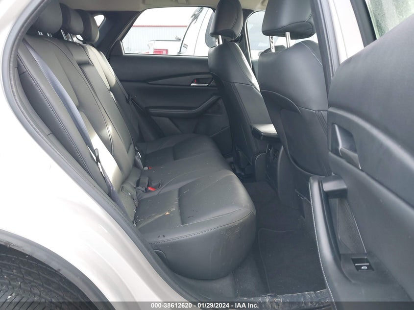 VIN 3MVDMBBM1PM561055 2023 MAZDA CX-30 2.5 S SELECT