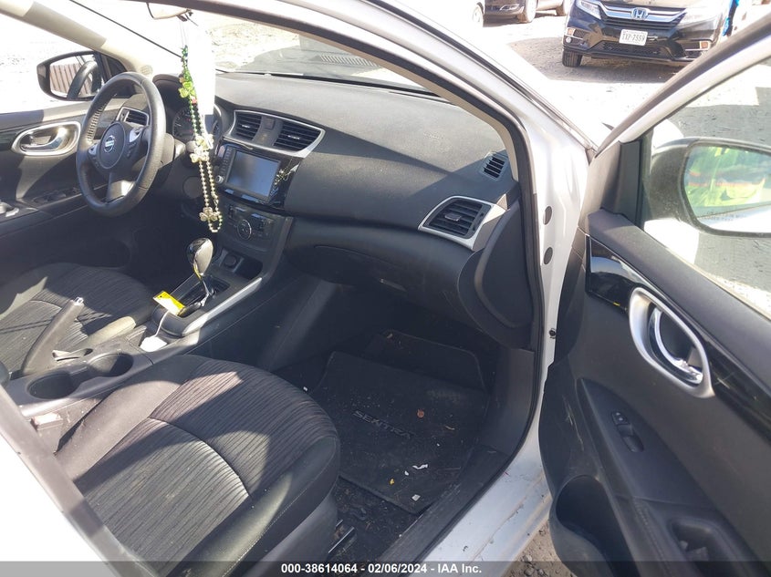 VIN 3N1AB7AP4KY458106 2019 NISSAN SENTRA SV
