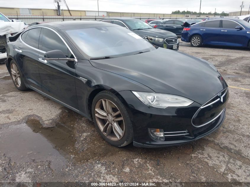 2015 Tesla Model S 70D/85D/P85D VIN: 5YJSA1E23FF116163 Lot: 38614823